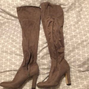 Ivanka Trump over the knee boots